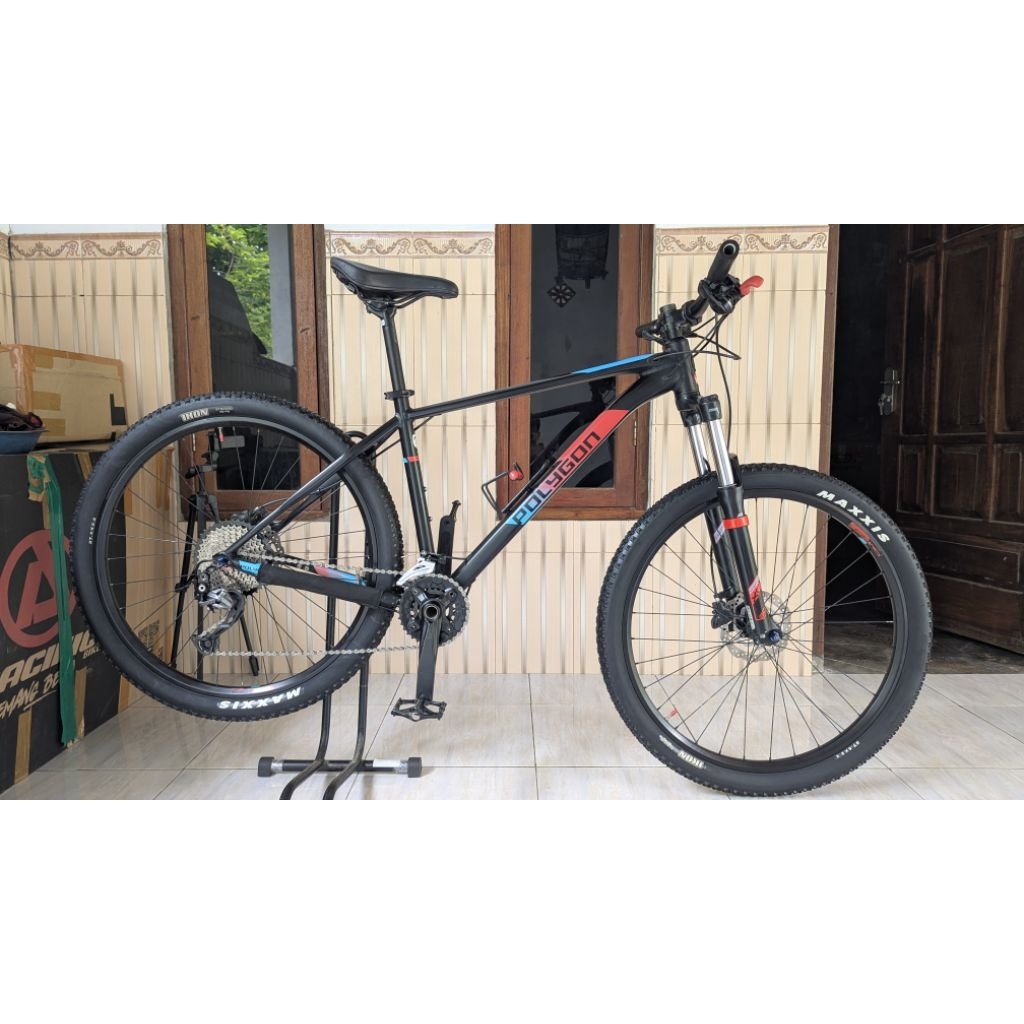 POLYGON XTRADA 5 2019 SIZE M 27.5 (Upgrade)