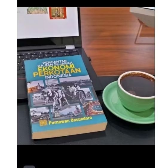 BUKU PENGANTAR KAJIAN SEJARAH EKONOMI PERKOTAAN INDONESIA ORIGINAL PRENADA