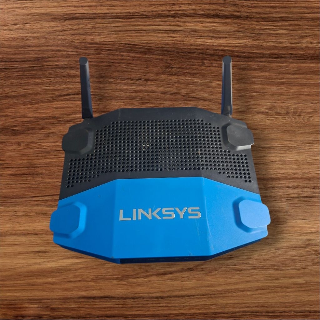 Linksys WRT AC1200 smart dual band gigabit unit adaptor