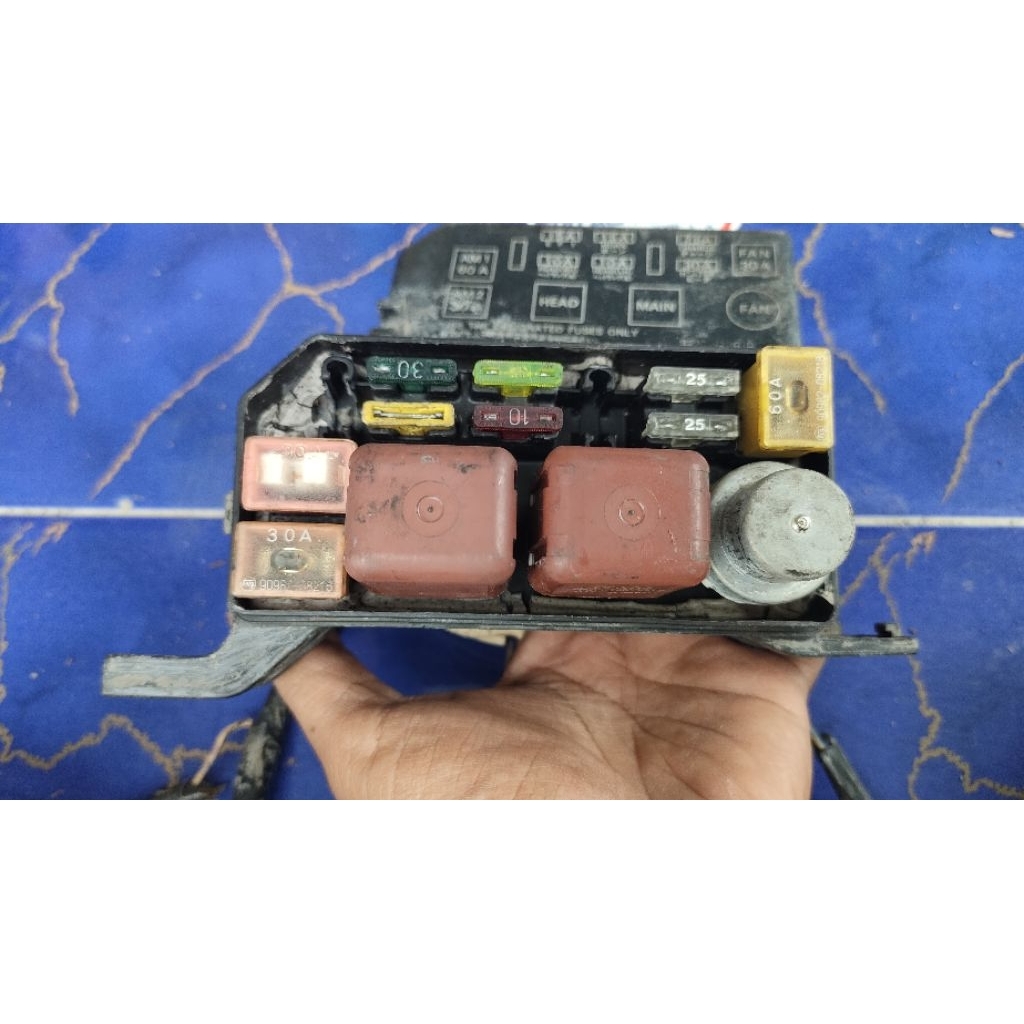 fuse box starlet kotak