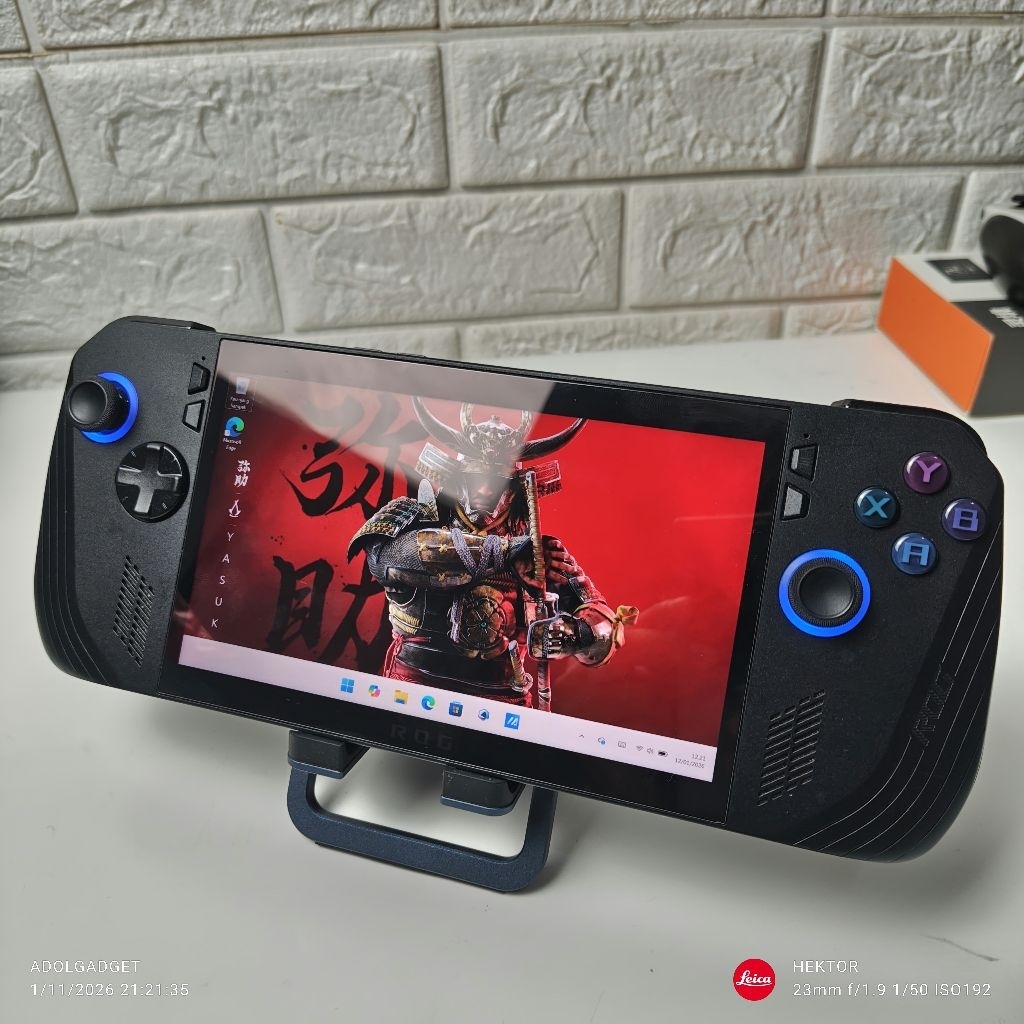 Asus ROG Ally X RC72LA 24/1TB second garansi resmi