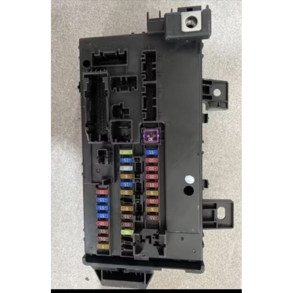 boks sekring fuse Bcm Sigra original