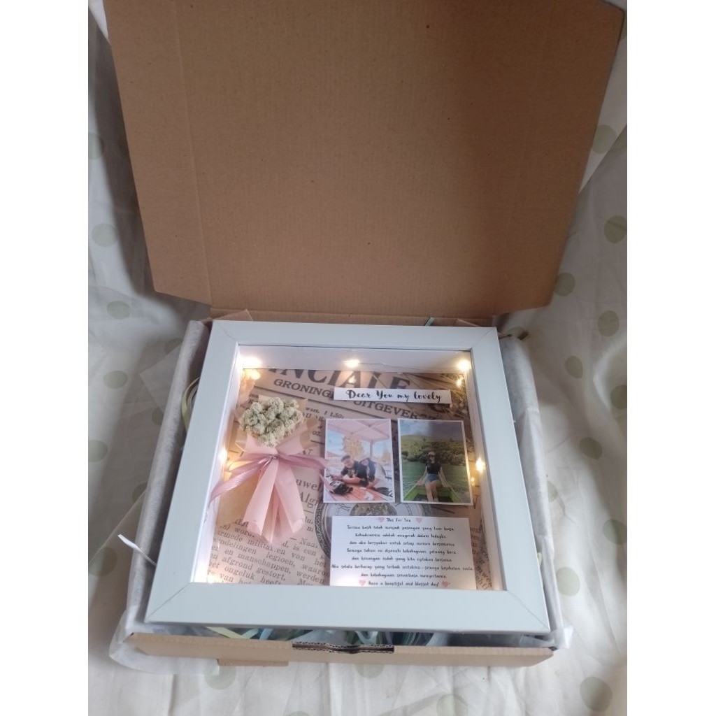 GIFT FRAME 3D KADO WEDDING ULTAH WISUDA