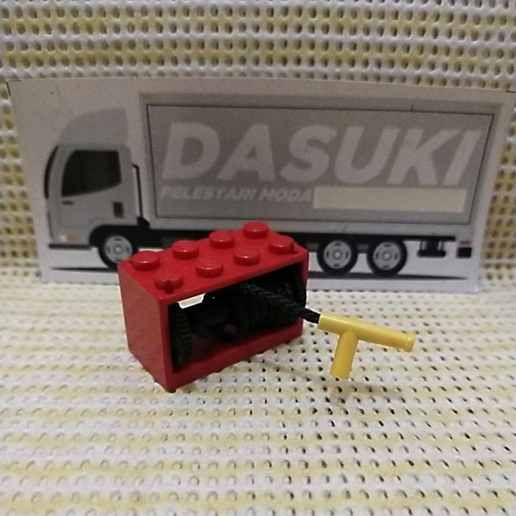 Lego Part 4209, 4208 and 194cx2 String Reel 2 x 4 x 2 Holder with Black Drum with Black String 35L w