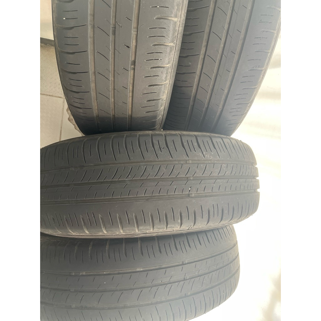 dunlop enasave 205/65 R16 EC300