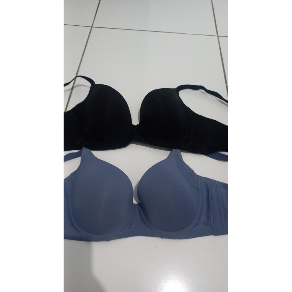 2 Set Bra Cup C (Brand Pierre Cardin-Preloved)
