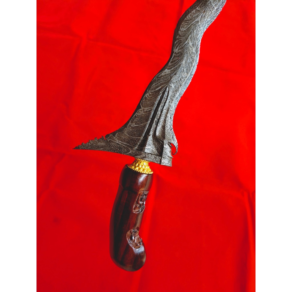 Keris Sepuh Sengkelat Pamor Nagarangsang