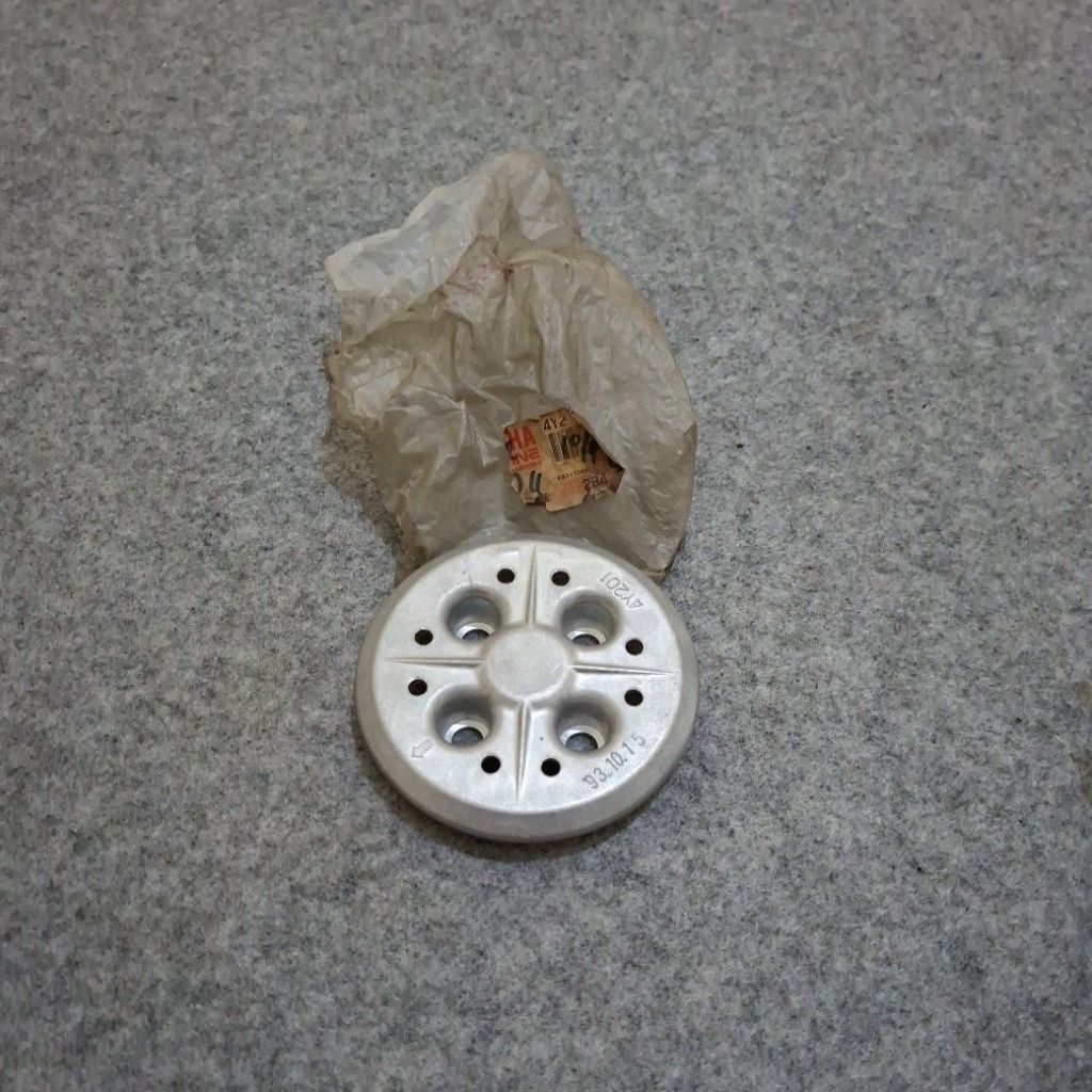 Dudukan Lawan Kampas Kopling Kaki 4 Yamaha RXK RXS RX115 RX SPECIAL YT115 RXKING RX KING COBRA Asli 