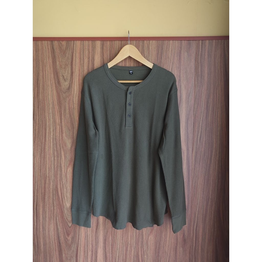 Baju Kaos Lengan Panjang Uniqlo Waffle Size XL Second