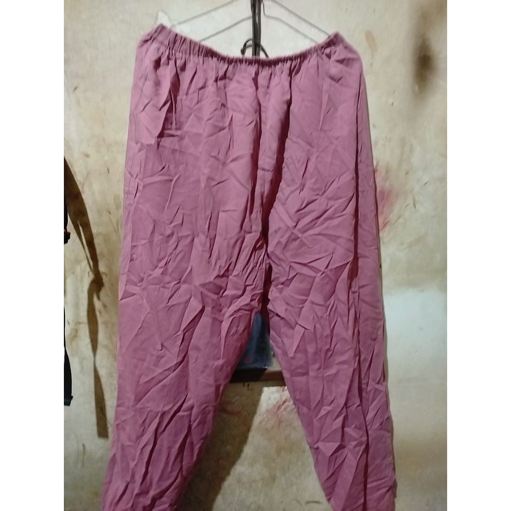 Preloved Celana Kulot Polos Tanpa Kantong Warna Pink Celana Kulot Wanita