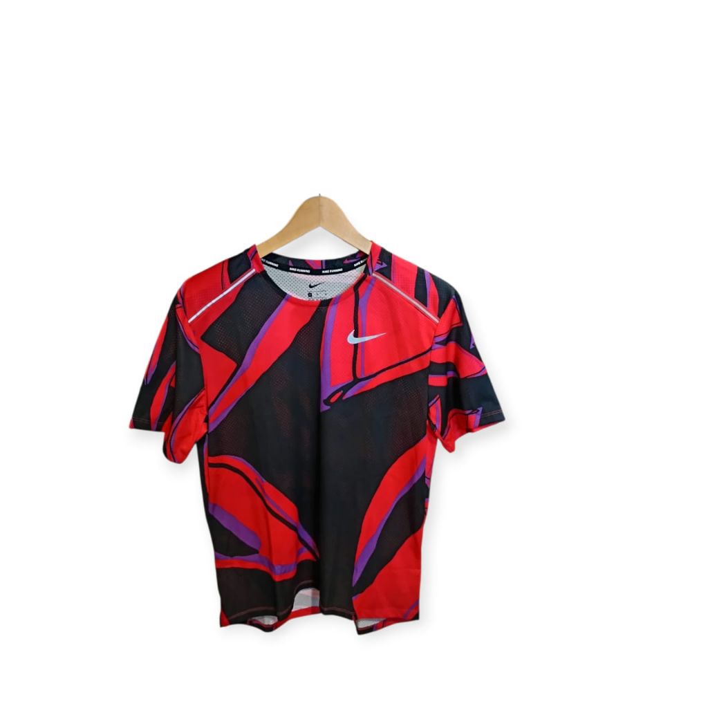 Nike Running Black & Red T-shirt Jersey