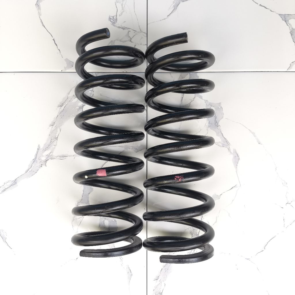 coil spring innova belakang