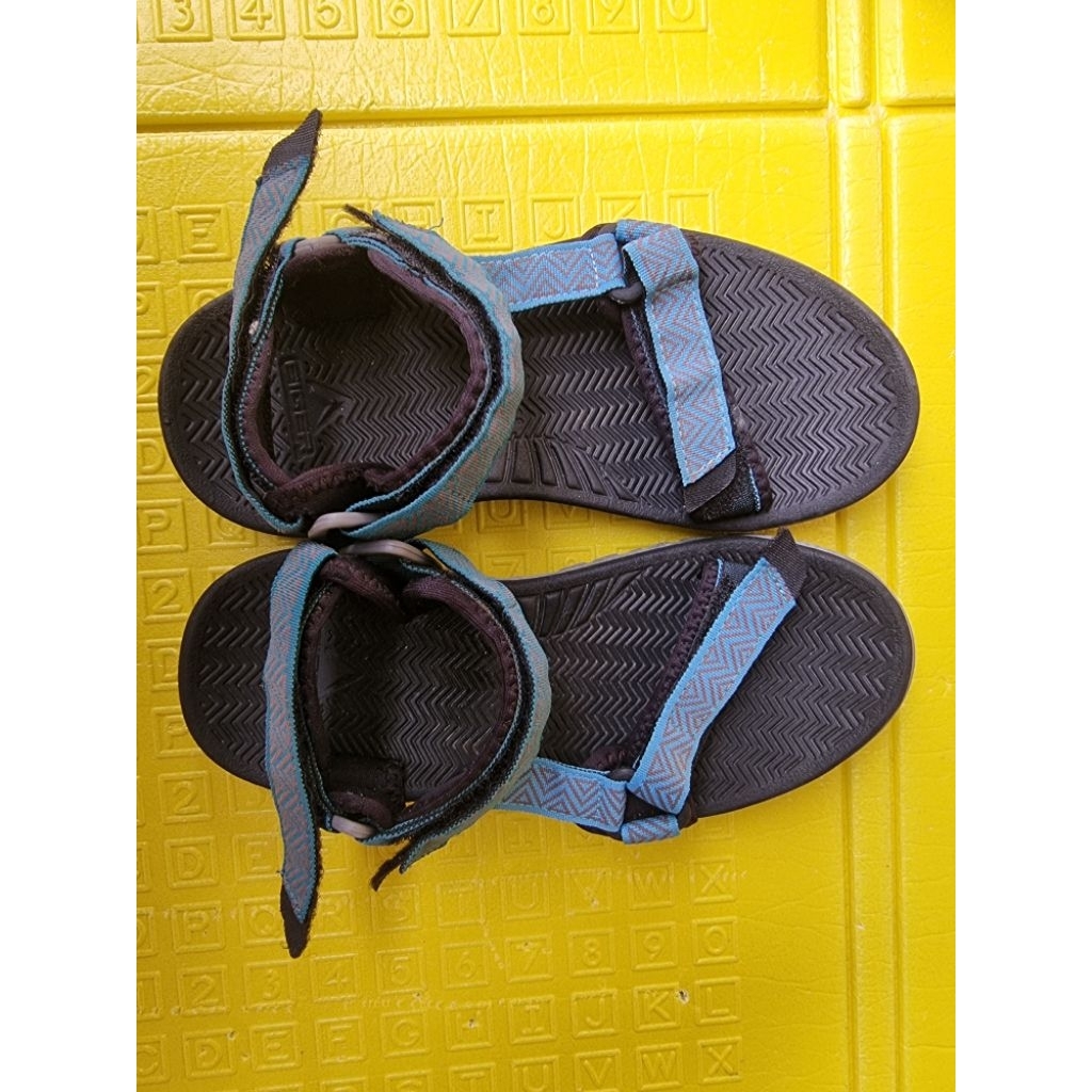 prelove eiger sandal wanita