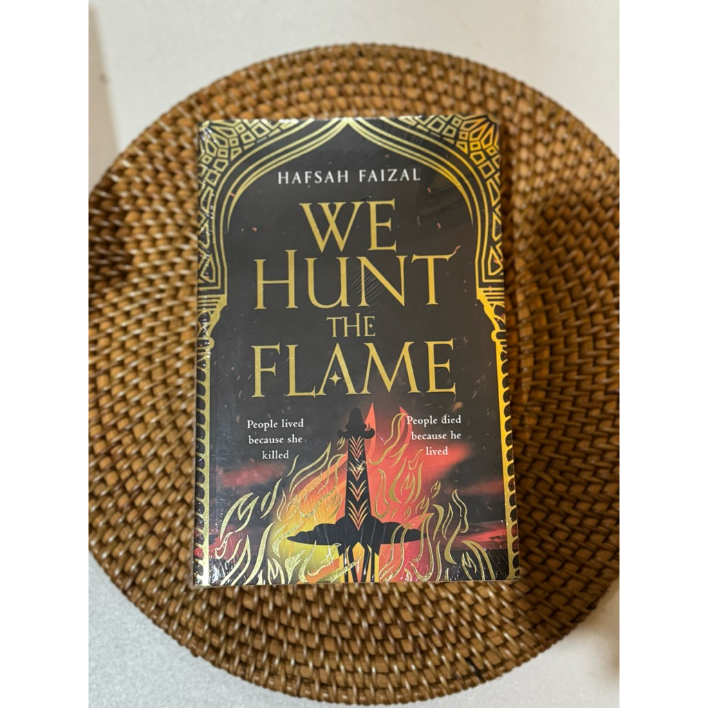 We Hunt The Flame by Hafsah Faizal