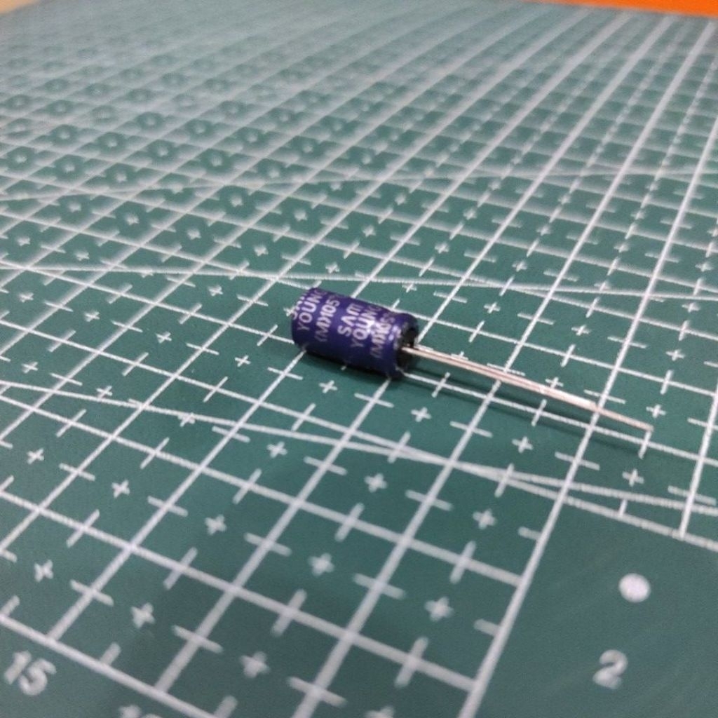 Elco 4.7uf 160v elko 4.7uf 160v KAPASITOR