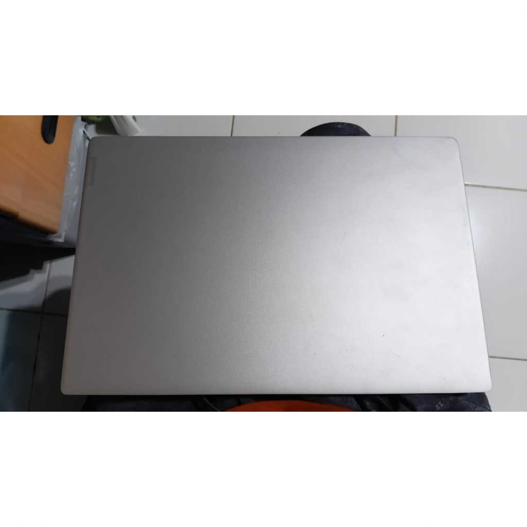 Laptop Lenovo Ideapad Slim 330S-15RR 15.6inch Desain Tipis dan Ringan bekas matot mati seken perlu d