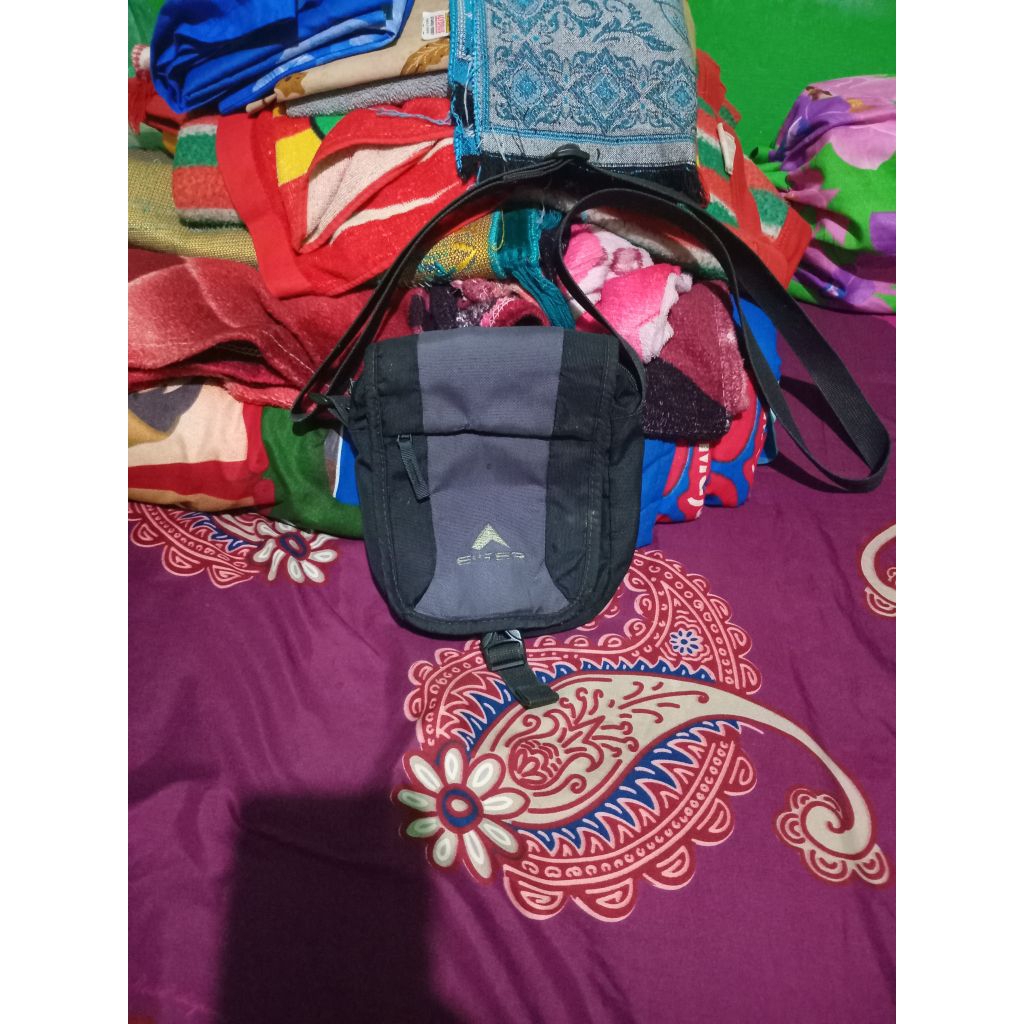 TAS EIGER KECIL