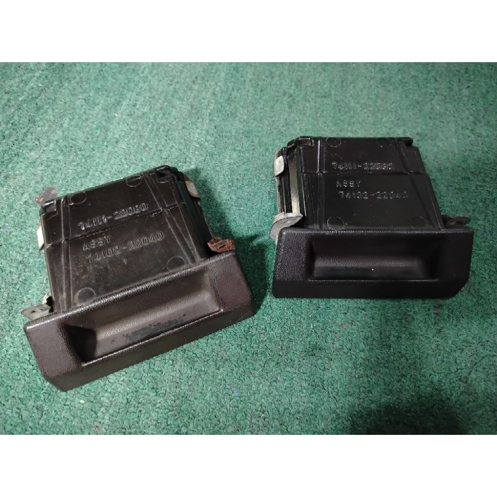 asbak Toyota Corona mark2