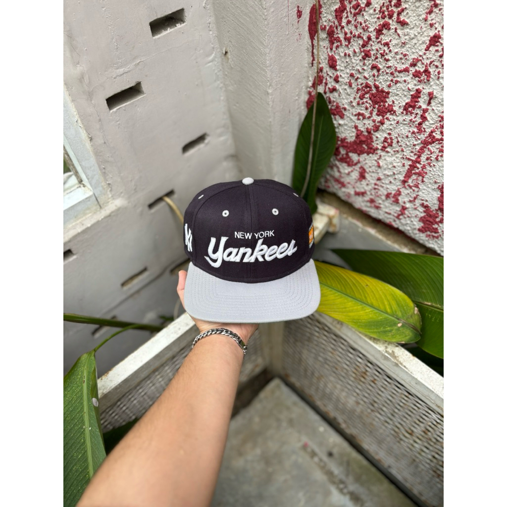 Topi Vintage Nike x MLB NY Yankees Script Logo