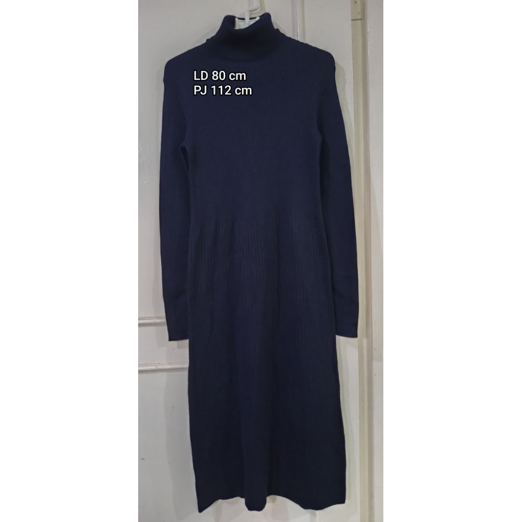DRESS TURTLENECK UNIQLO HITAM PANJANG PRELOVED
