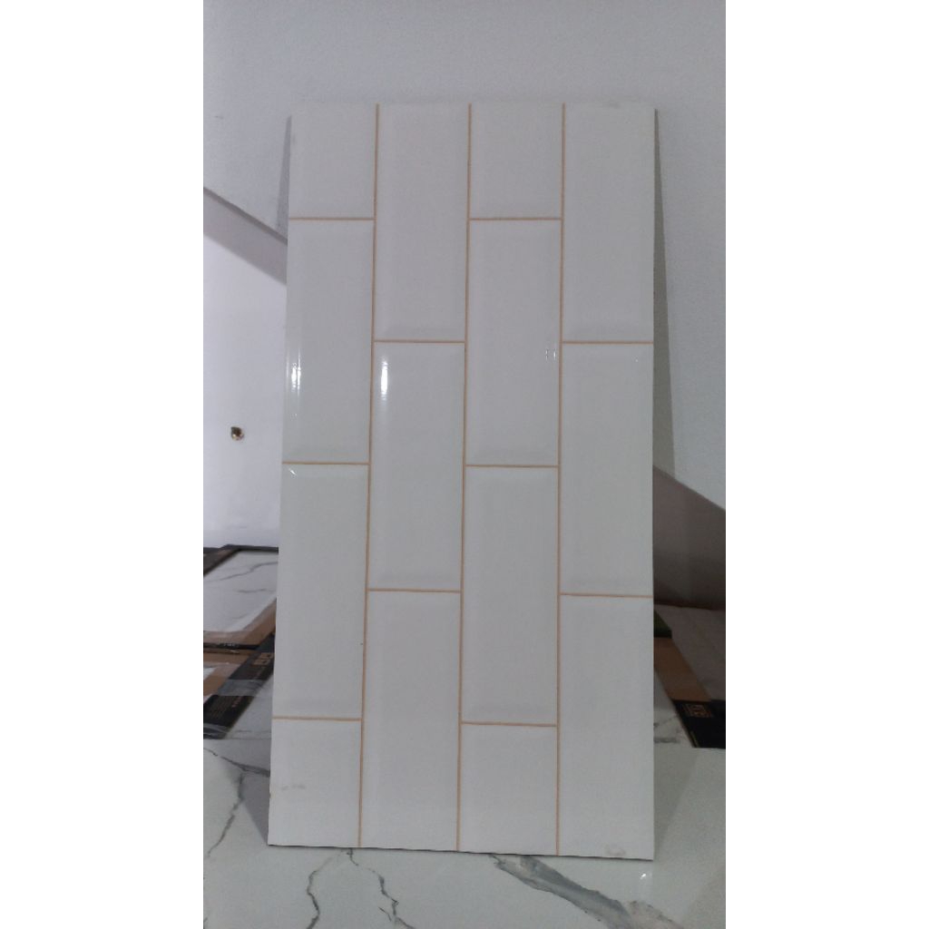 Keramik Cutting Rectified UNO Cadillac White 30x60 Motif Bata Putih Embossed Glossy Kualitas 1