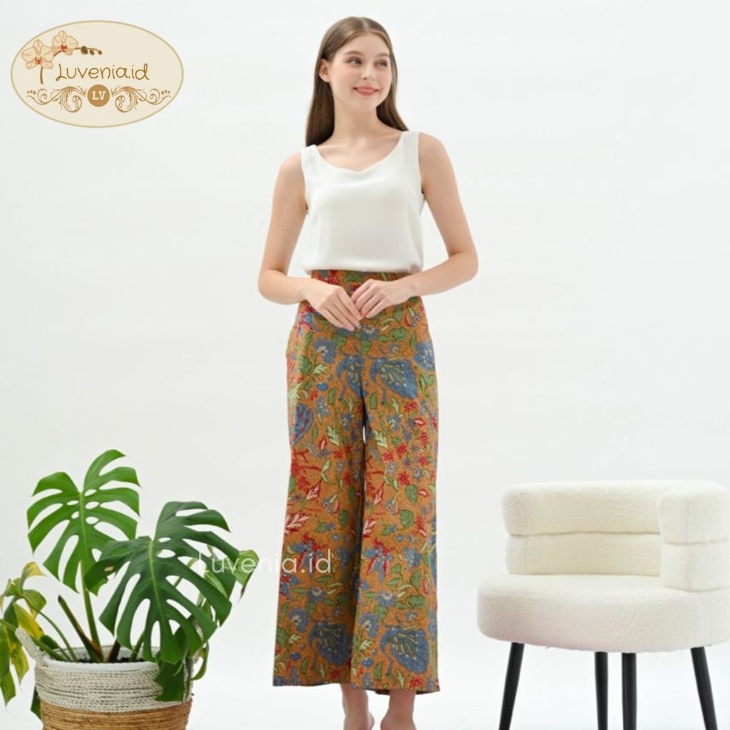 Celana Batik Wanita 164 SOP - Batik Modern / Setelan Batik / Batik Wanita / Kulot Batik / Batik Coup