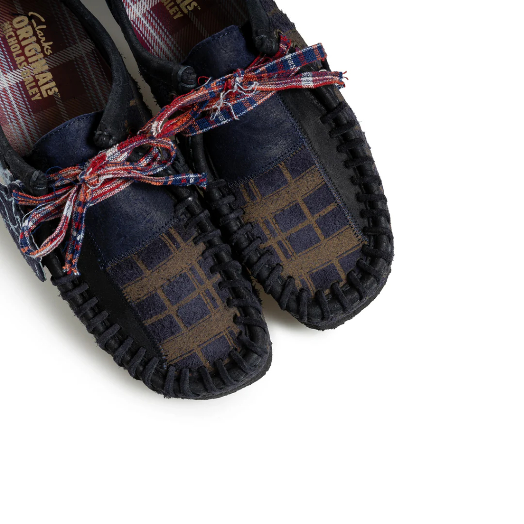 Sepatu Clarks x Nicolas Daley Navy Pria Original
