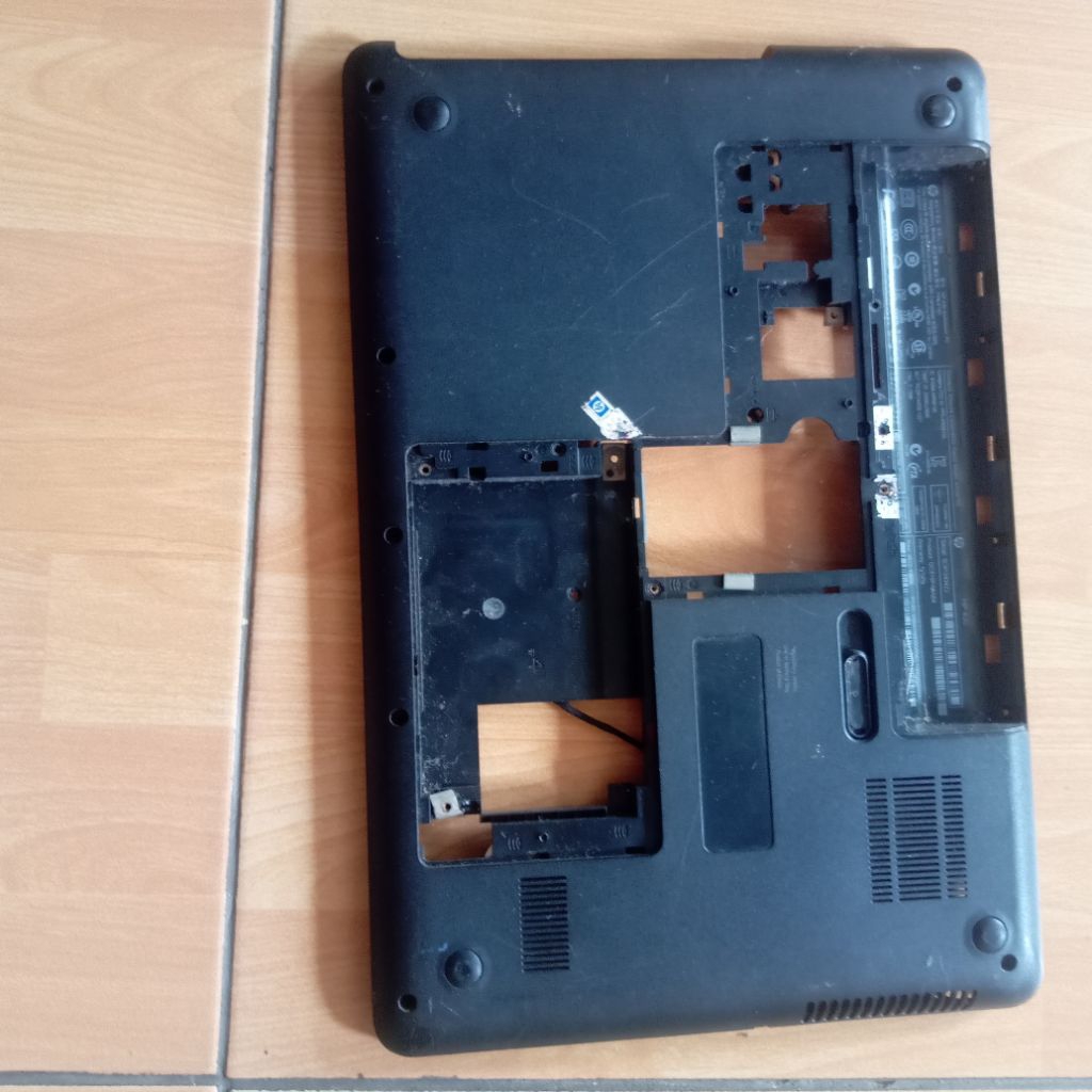 casing bawah laptop HP 430