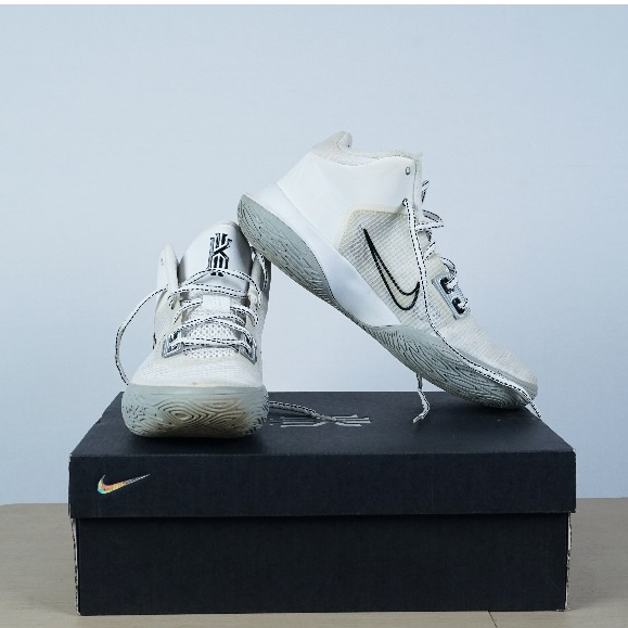 Nike - Kyrie Flytrap 4