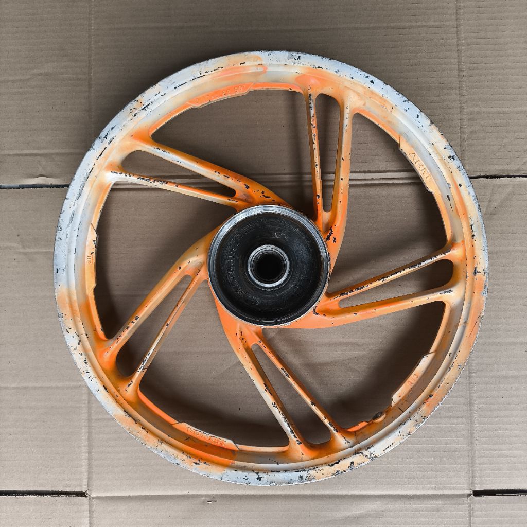 pelek roda velg belakang Honda Blade 110 Lama PNP Revo Absolute, Revo fit karbu Original Copotan
