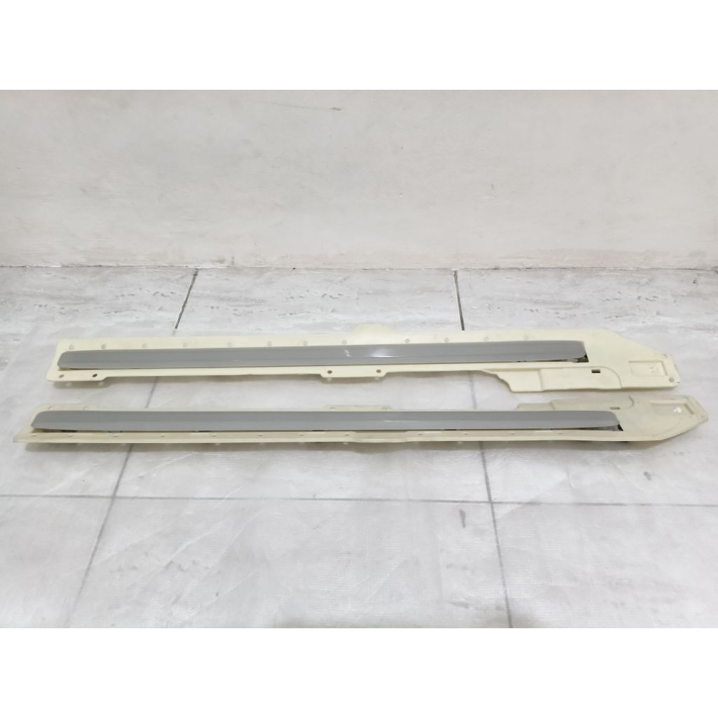 lampu plafon tengah LED biru Avanza zenix original