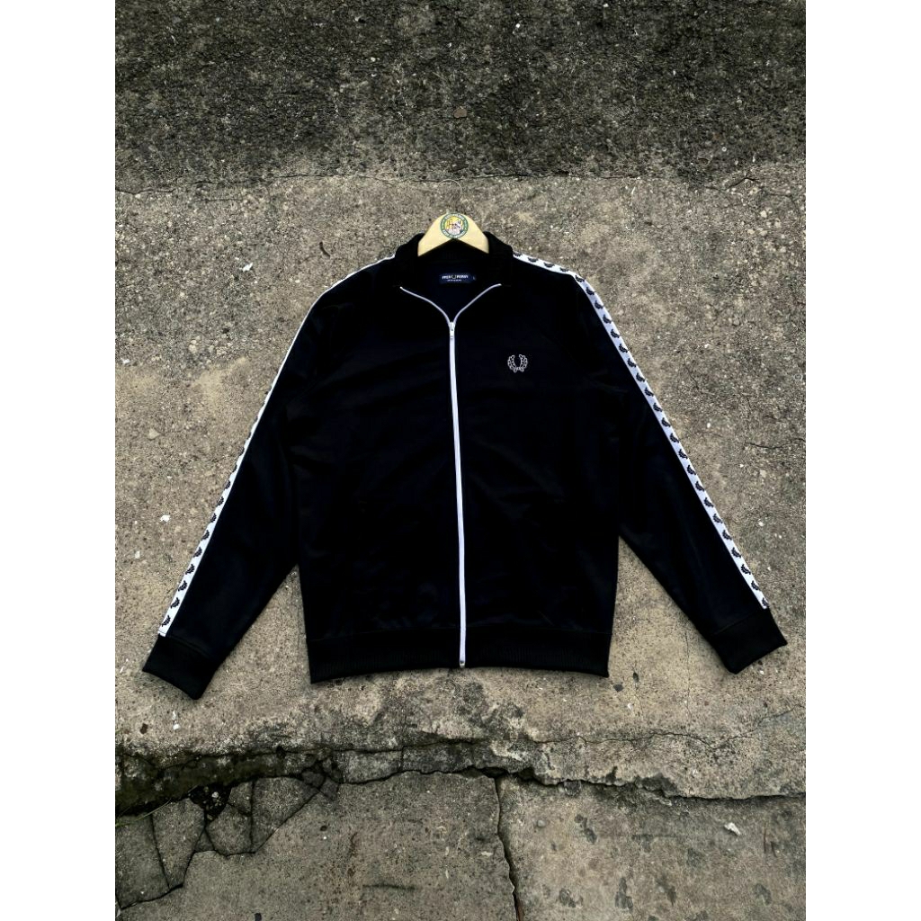 Tracktop Padi hitam