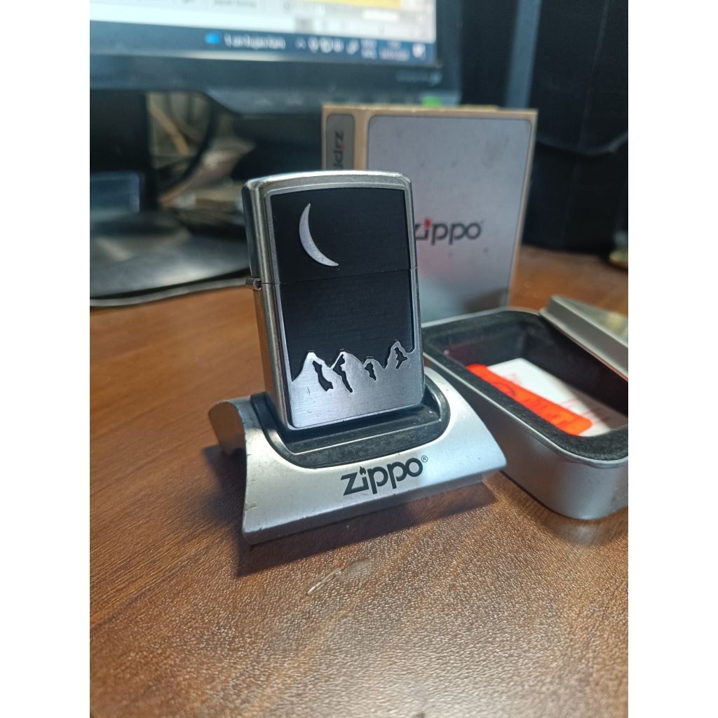 Zippo Moon Over Mountain E - XVI 2000