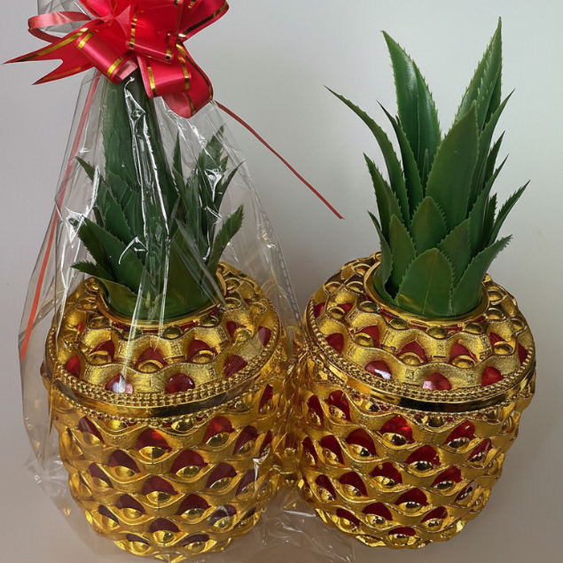 Aksesoris Imlek / Cokelat Nanas Imlek / Coklat Koin Emas Kemasan Nanas