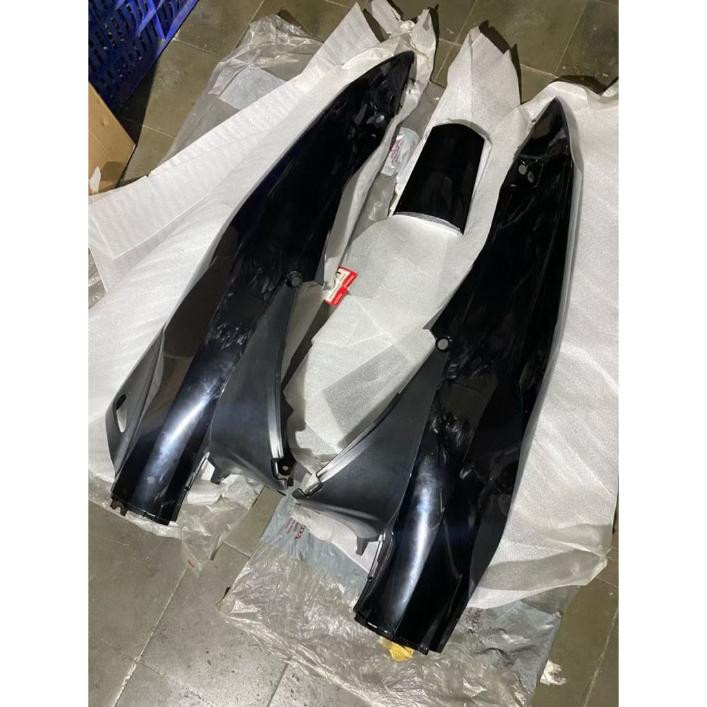 body belakang karisma x 125 ahmm