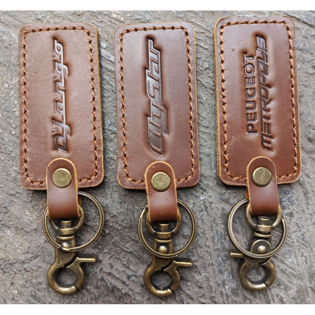 gantungan kunci Peugeot metropolis Django Citystar kulit sapi asli