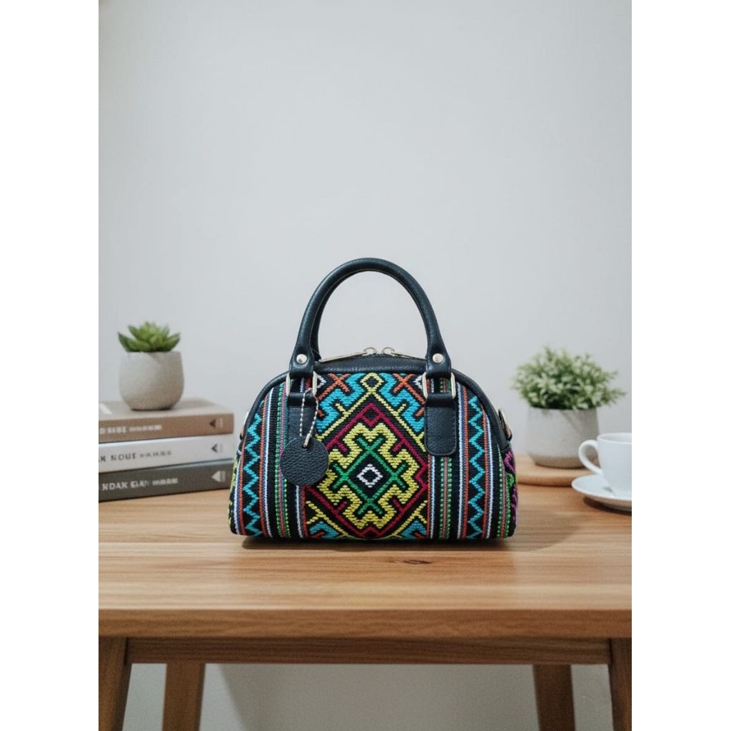 Tas handbag tenun ikat tradisional