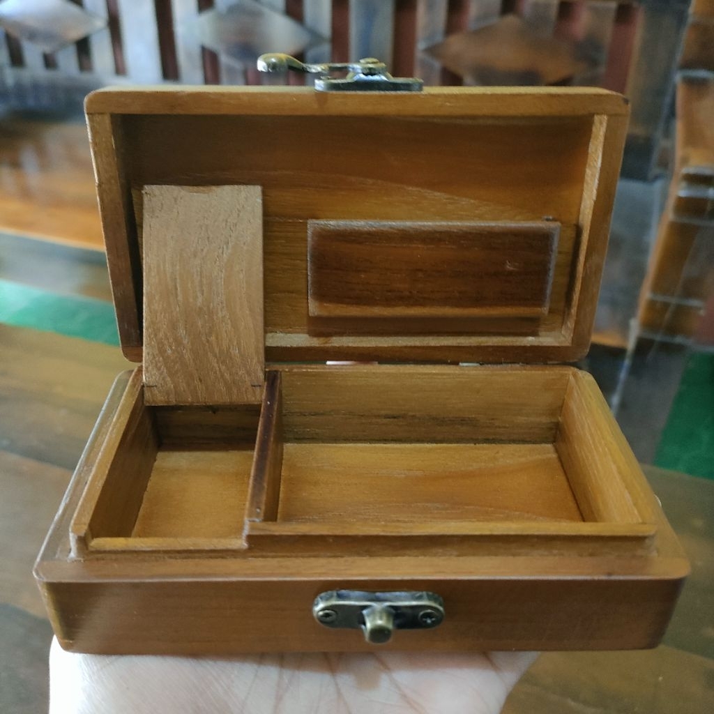 SLEPEN KAYU JATI/TEMPAT LINTINGAN