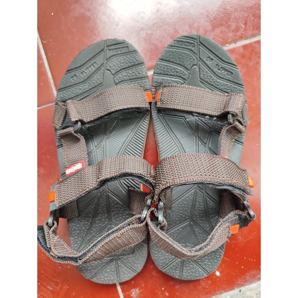 preloved sandal gunung hipzo