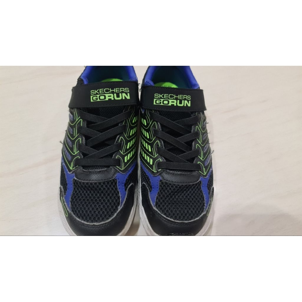 Sepatu Sport BEKAS Anak Cowok Skech3rs Ukuran 37