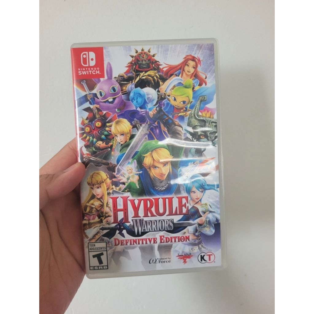 Kaset switch Hyrule Warriors Definitive Edition