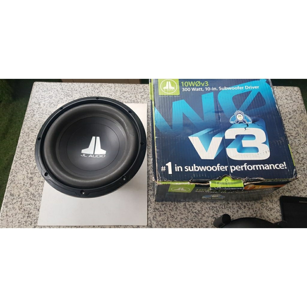 Subwoofer JL Audio 10 inch seperti baru