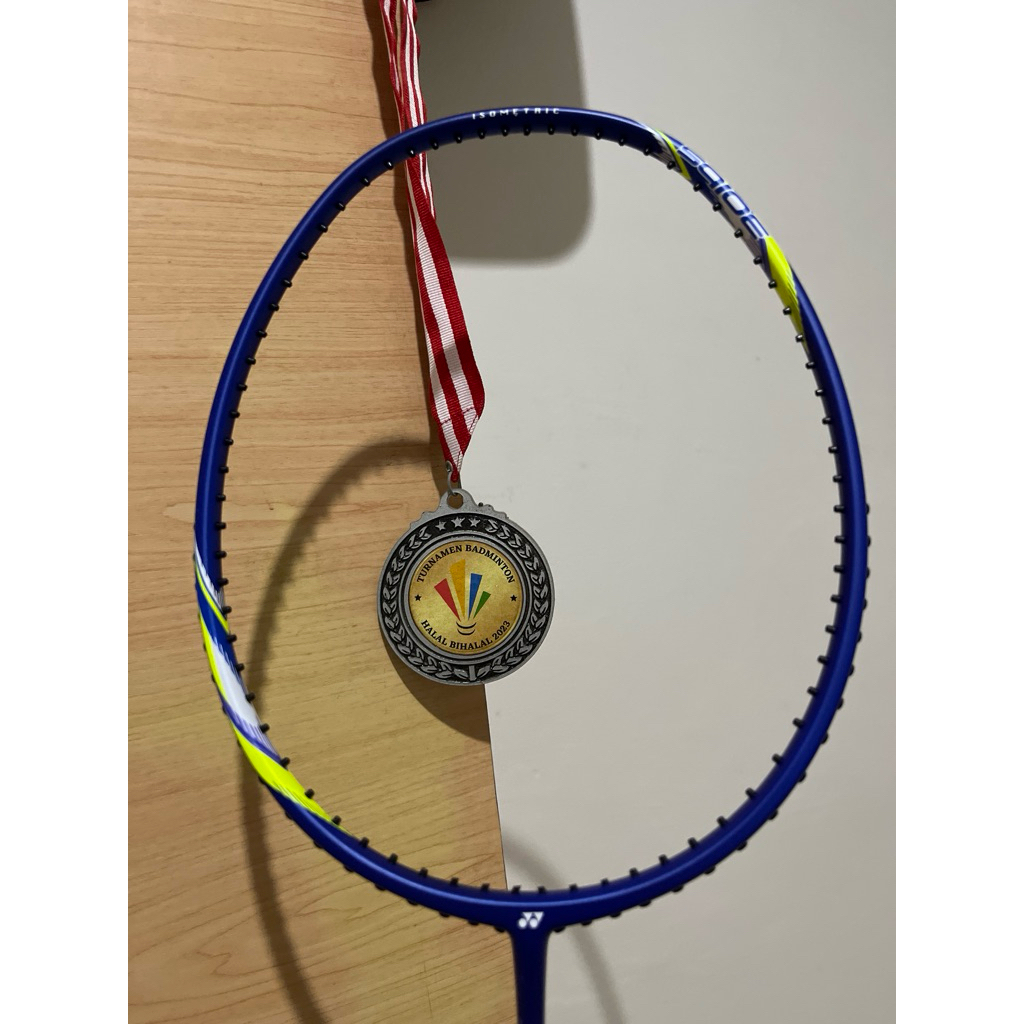 yonex voltric lite 25i dan voltric lite 20i