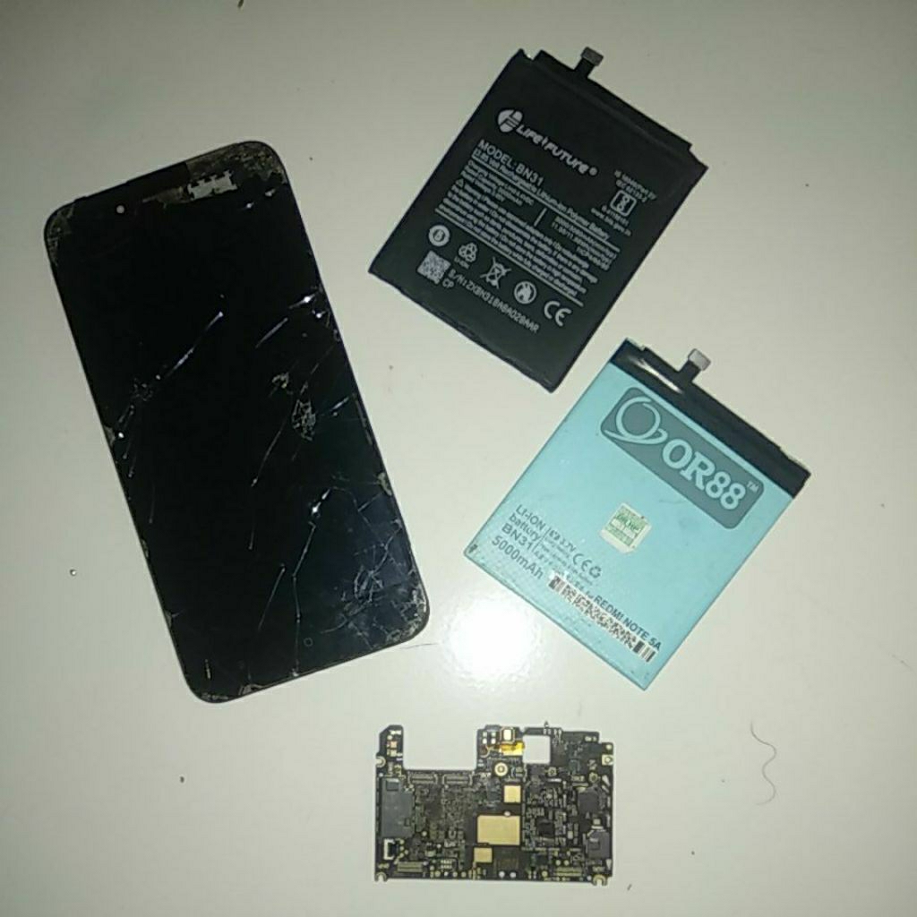 LCD MESIN BATERAI HANDPHONE XIAOMI MI A1