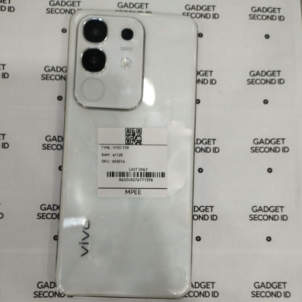 HANDPHONE SECOND VIVO Y29 RAM 6/128GB (WHITE) ORIGINAL
