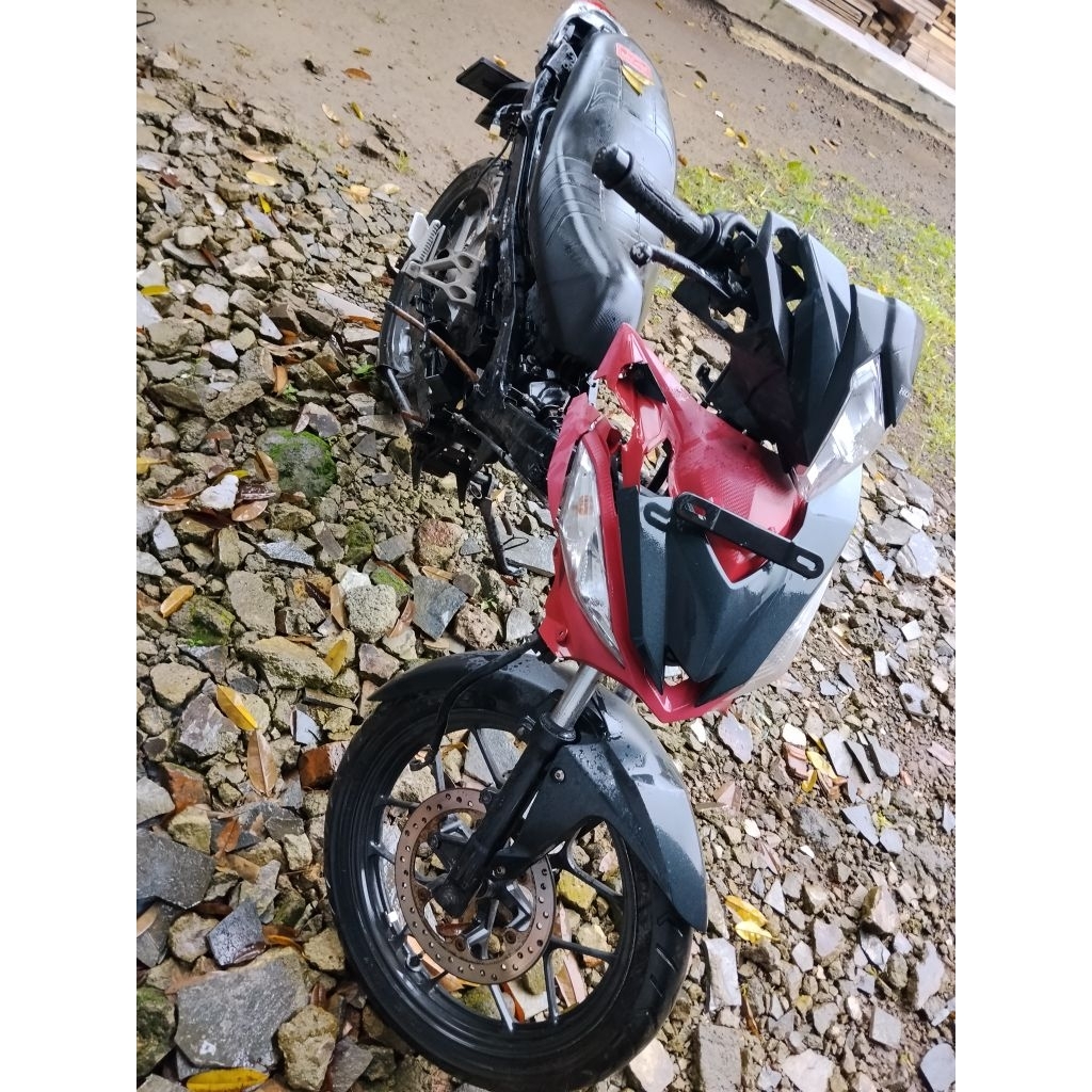 spakbor depan lepasan supra gtr