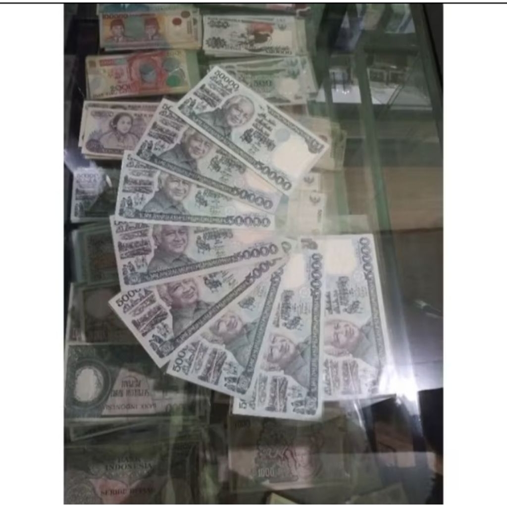 Uang kuno indonesia 50000 Soeharto mesem asli bekas edar