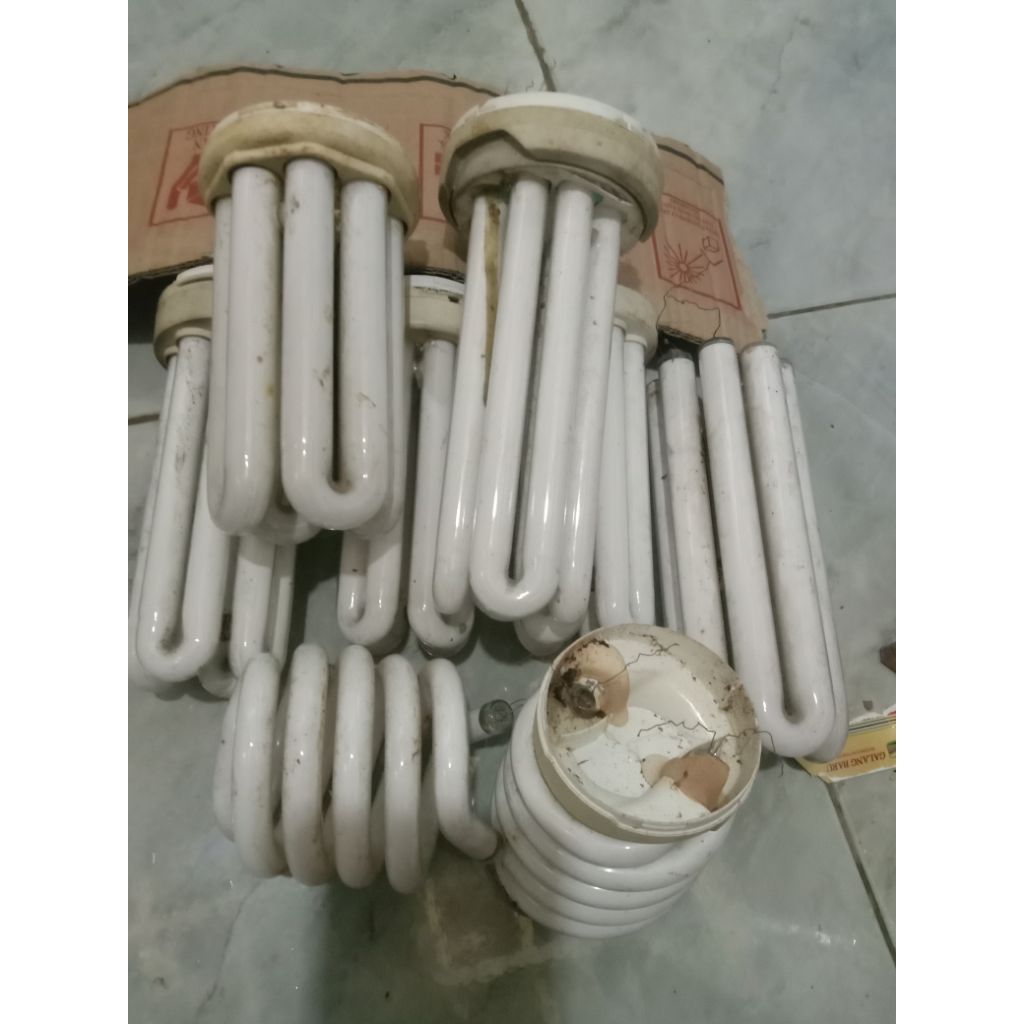 kaca lampu LHE 4u bekas nyala 45wt