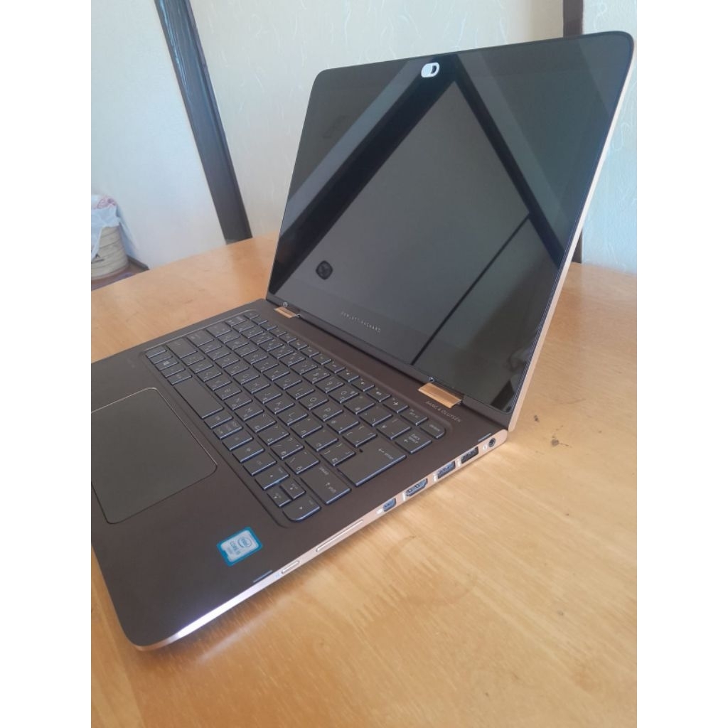 Laptop mewah, Hewlet packard/HP spectre x360 convertible Led 14 inc,Layar sentuh, bisa dilipat 360° 