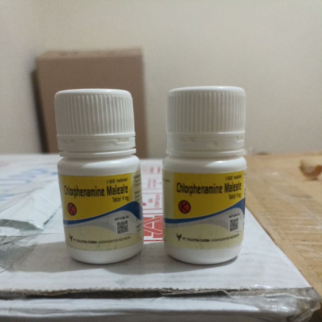 CTM yekatria farma  botol / 100 tablet -- Chlorphenamine Maleate Obat Alergi